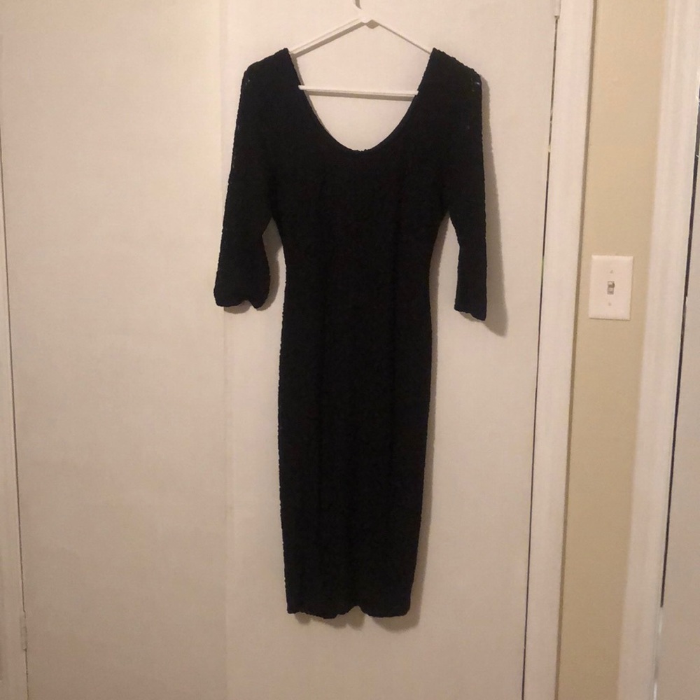 Long sleeve midi black dress